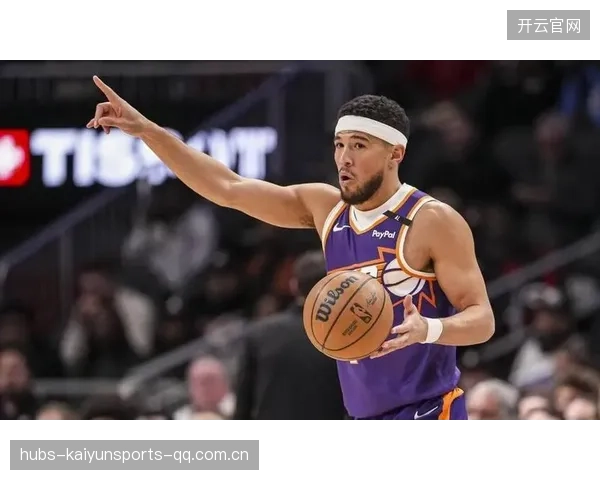NBA现役十大得分后卫排行榜：里夫斯“神速”突破布克“魔力”米切尔“双面王”屈居第二